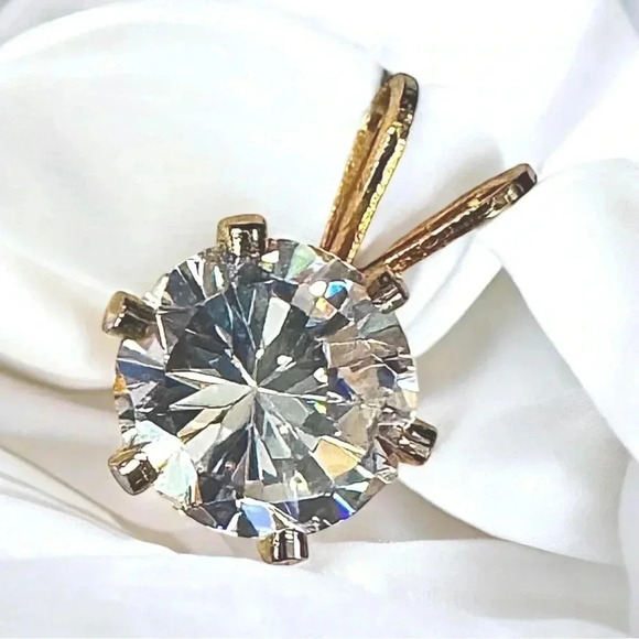 Vintage Estate Crystal Solitaire Pendant - Picture 1 of 9